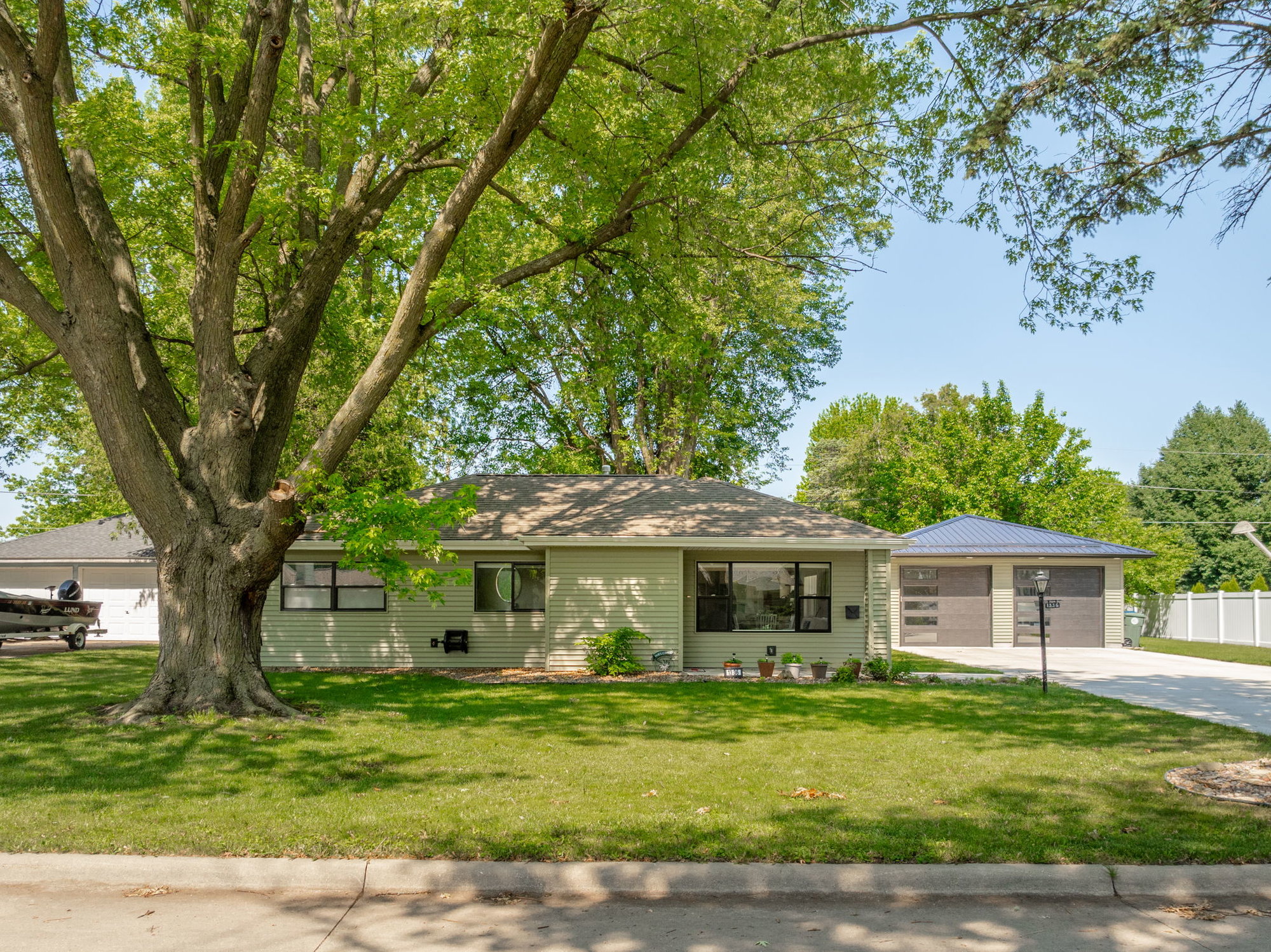 beautiful hope concept slab home in waterloo iowa
